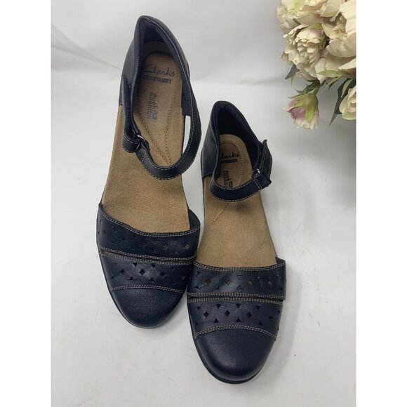 Clarks Collection Black Closed Toe Mary Jane Cutouts Hook & Loop Size 10M - Picture 1 of 7